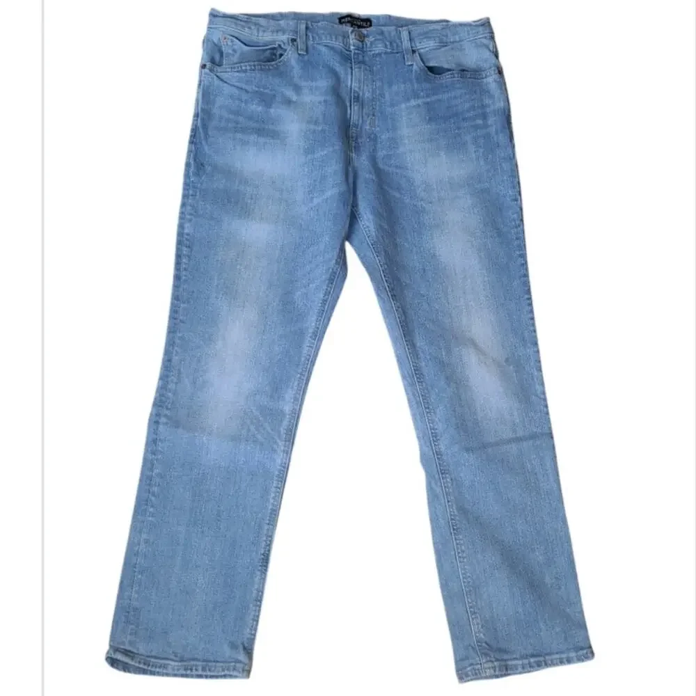J. Crew Men’s Straight Leg Jeans Light Wash Denim Business Casual 36x30 Classic